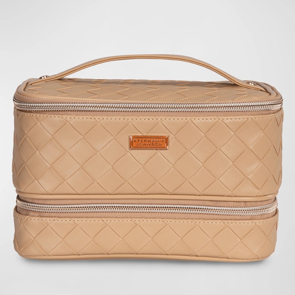 Stephanie Johnson Belize Jenny train case-NEW-interior bag not included-NWT - Picture 3 of 16